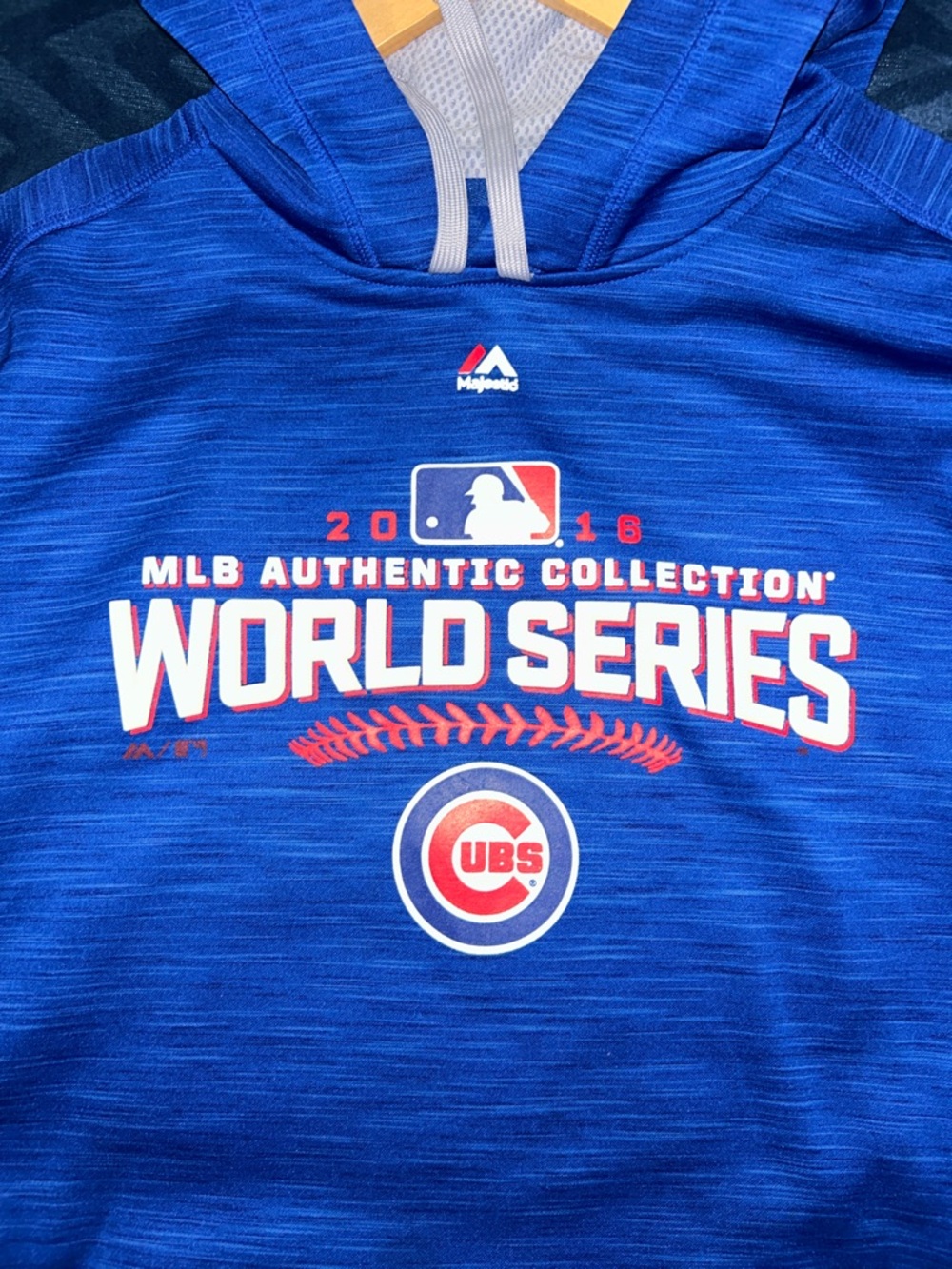 Majestic Royal Blue Chicago Cubs World Series Pullover Hoodie - Picture 4 of 4